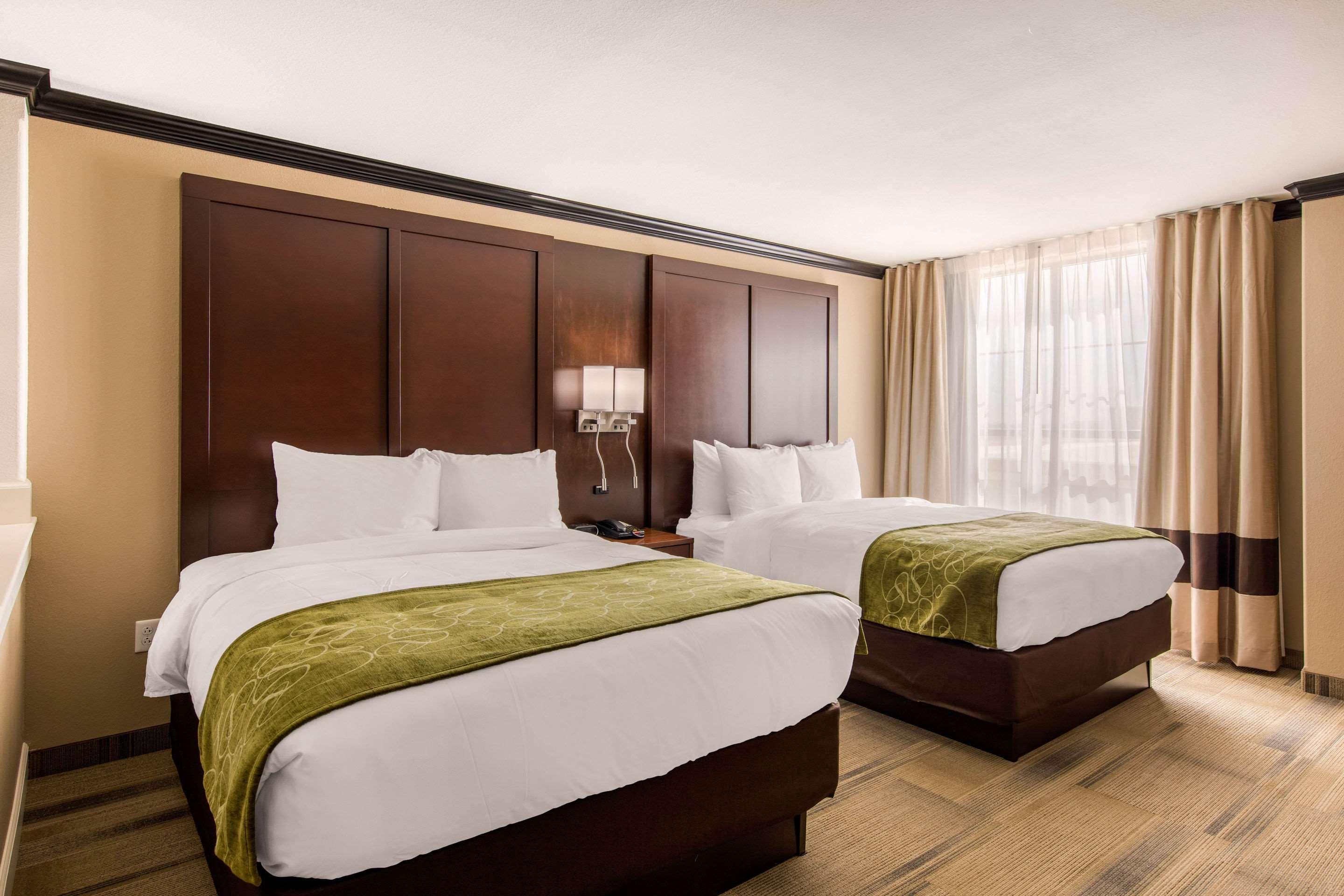 Comfort Suites Liberal Exteriör bild